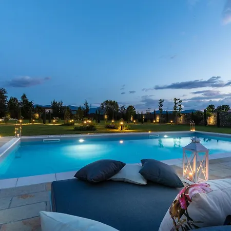Villa Hugo, Understated Luxury 5 Bedrooms