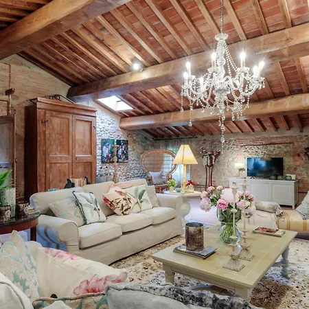 Hugo, Understated Luxury 5 Bedrooms Villa *