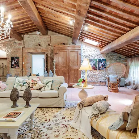 Hugo, Understated Luxury 5 Bedrooms