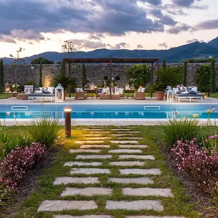 Villa Hugo, Understated Luxury 5 Bedrooms *