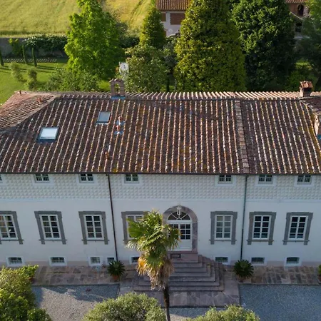 Hugo, Understated Luxury 5 Bedrooms Villa