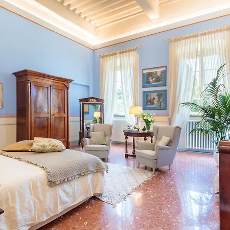 Hugo, Understated Luxury 5 Bedrooms Villa Lucca
