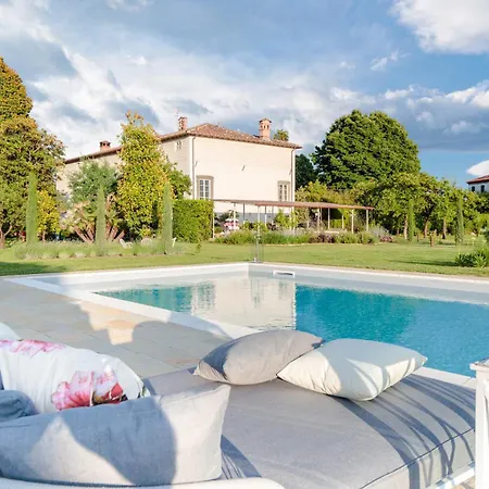 Villa Hugo, Understated Luxury 5 Bedrooms