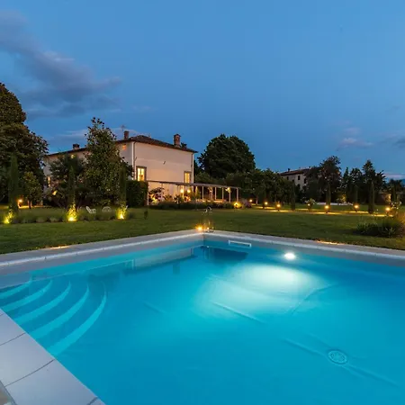 Villa Hugo, Understated Luxury 5 Bedrooms