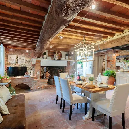 Hugo, Understated Luxury 5 Bedrooms Villa