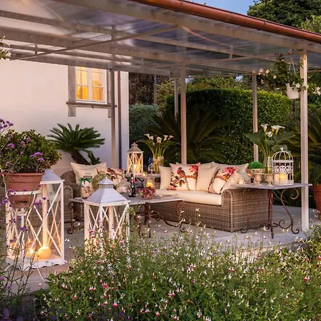 Villa Hugo, Understated Luxury 5 Bedrooms