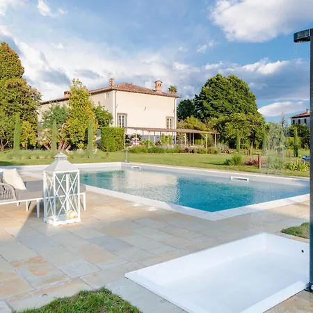Villa Hugo, Understated Luxury 5 Bedrooms *